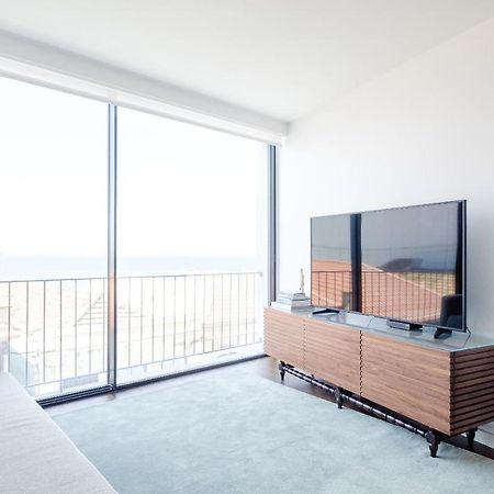Boutique Rentals- Bliss By The Sea Apt- Ocean views in Foz Beach Porto Exterior foto
