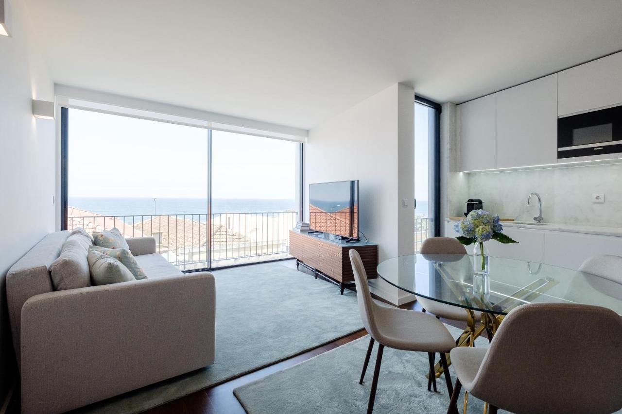 Boutique Rentals- Bliss By The Sea Apt- Ocean views in Foz Beach Porto Exterior foto