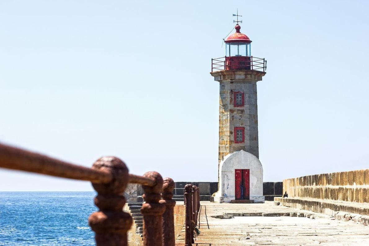Boutique Rentals- Bliss By The Sea Apt- Ocean views in Foz Beach Porto Exterior foto