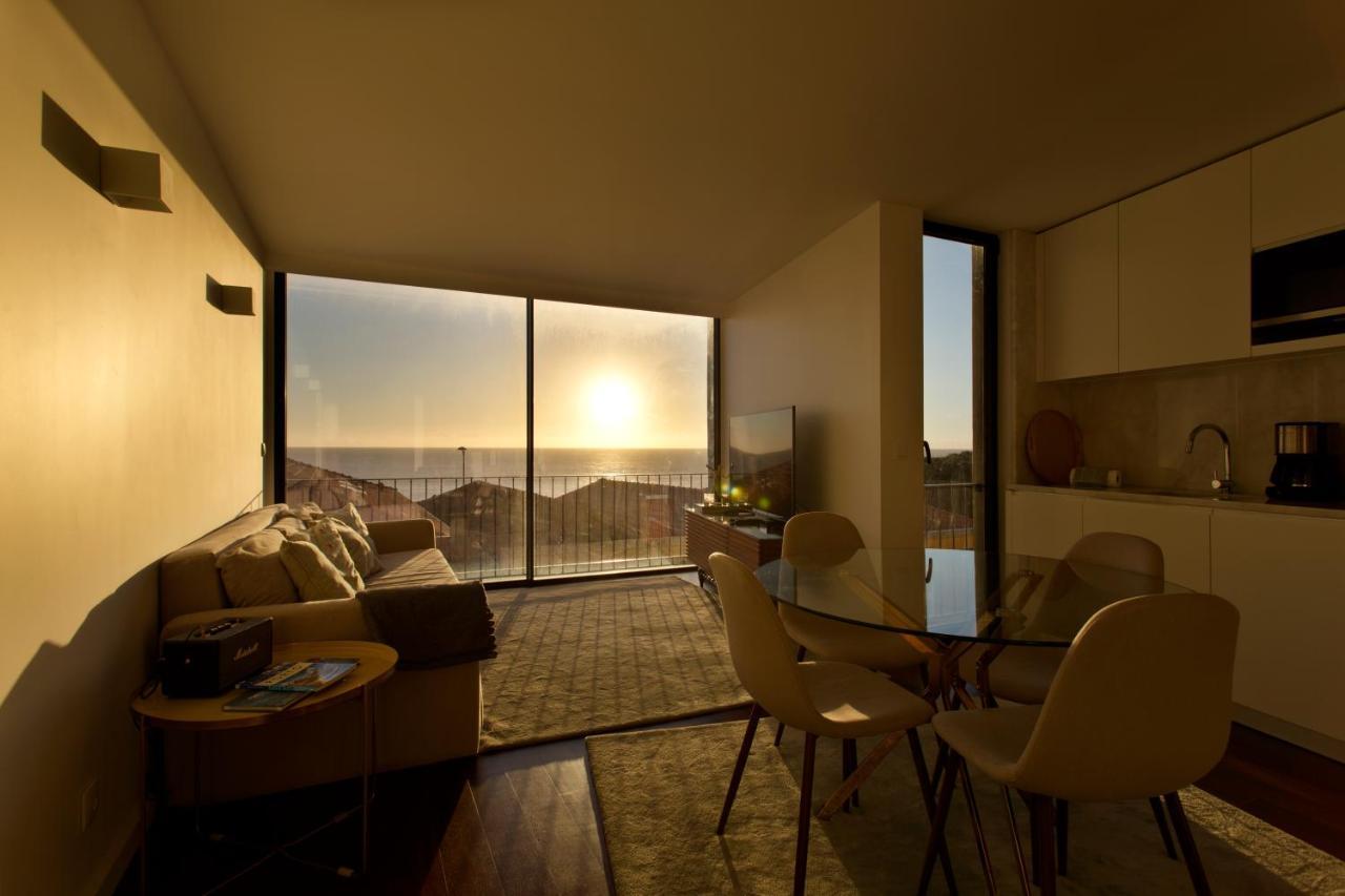 Boutique Rentals- Bliss By The Sea Apt- Ocean views in Foz Beach Porto Exterior foto