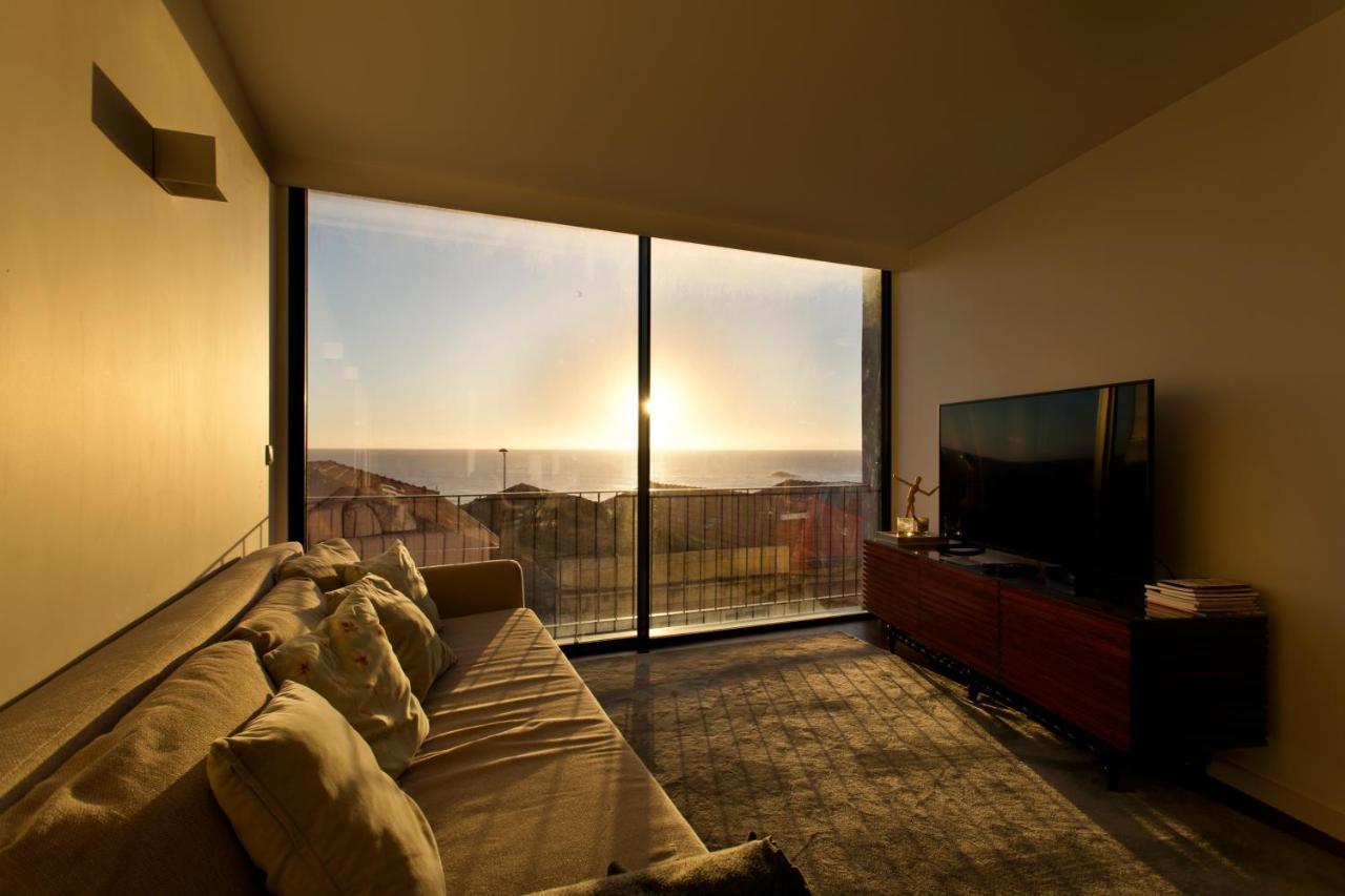 Boutique Rentals- Bliss By The Sea Apt- Ocean views in Foz Beach Porto Exterior foto